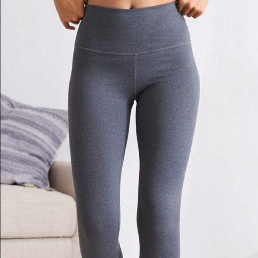 grey aerie leggings